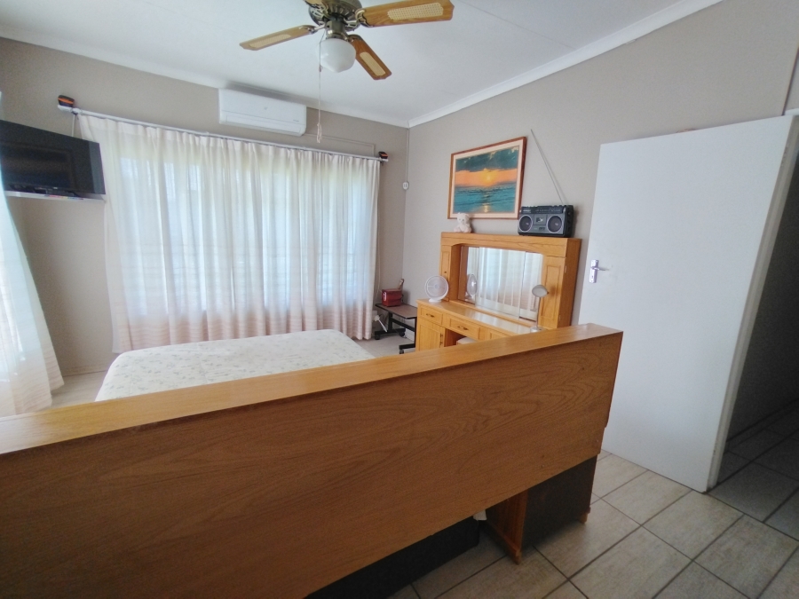4 Bedroom Property for Sale in Jan Kempdorp Northern Cape
